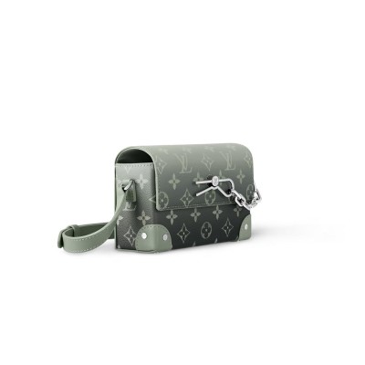 LOUIS VUITTON STEAMER WEARABLE WALLET M11543 (18*11*6.5cm)